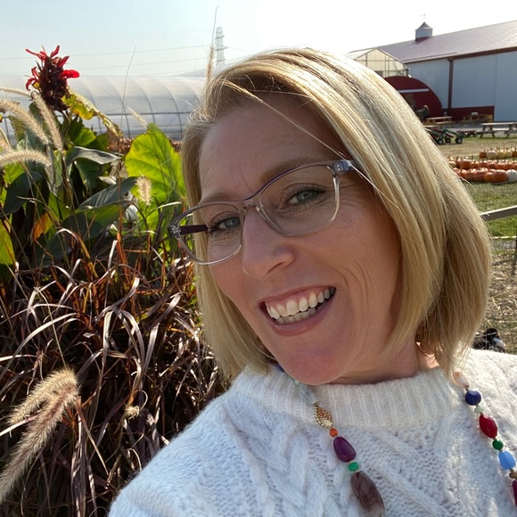 Meet your Posher, Stacey - Picture 6 of 7